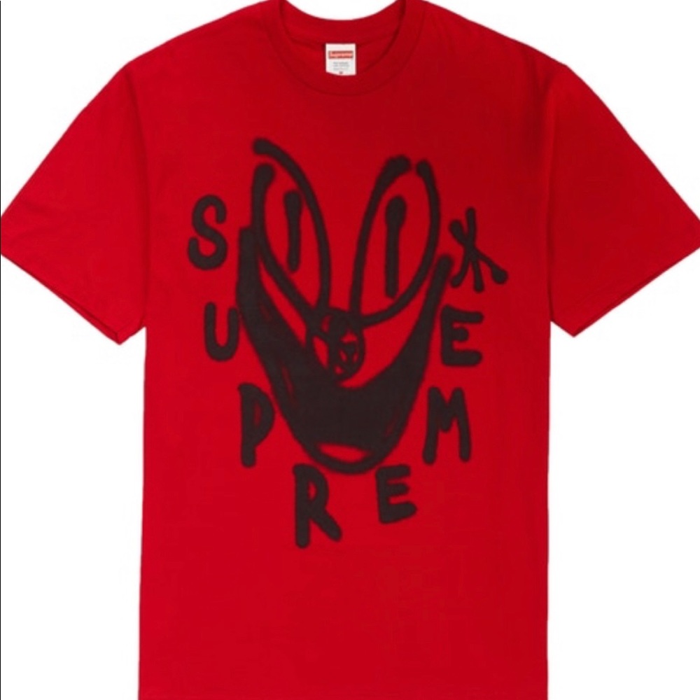 Men’s supreme size M smiley short sleeve t-shirt